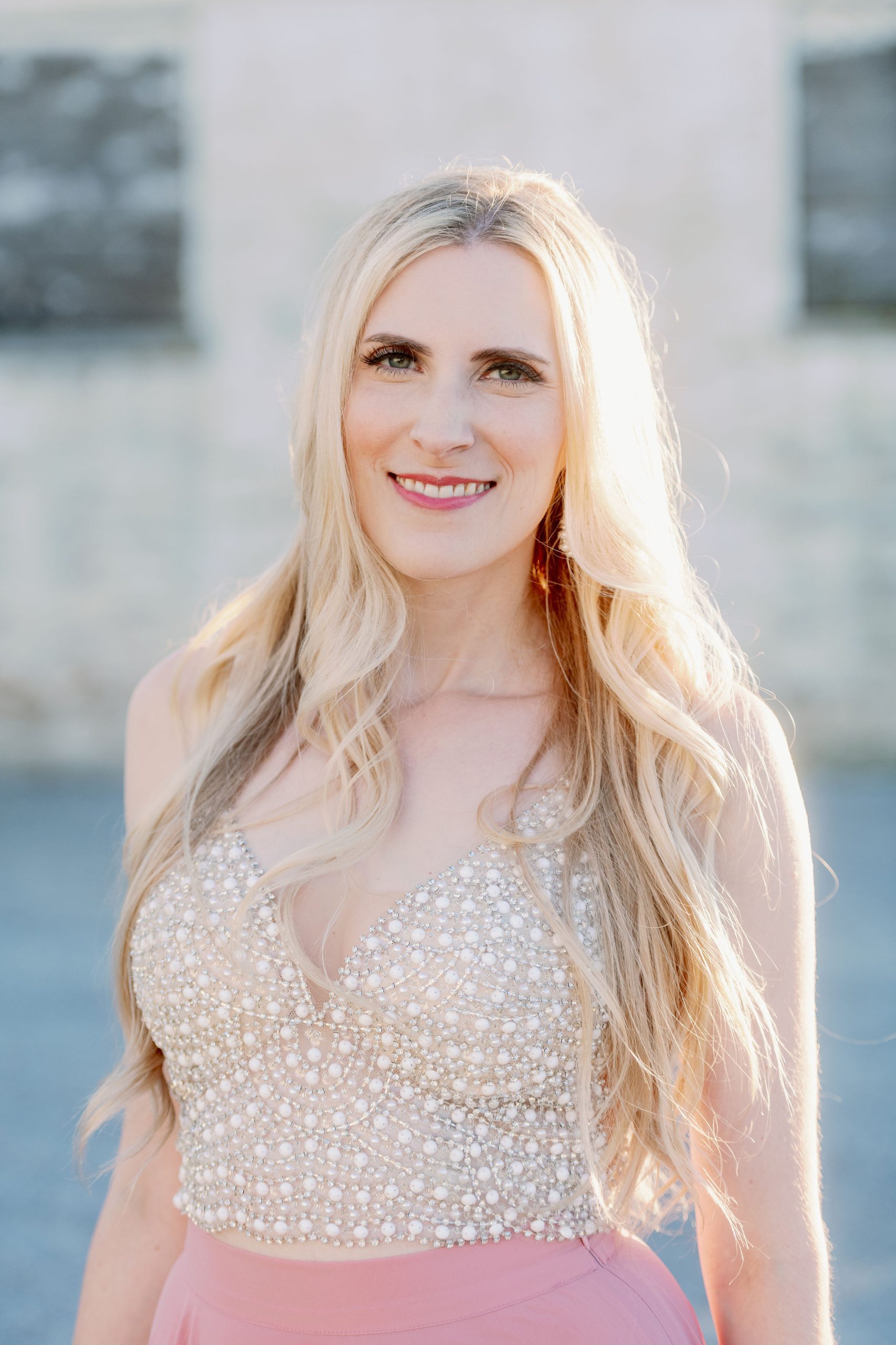 WHERE CELEBRITIES, ARTISTS, AND BRIDES SHINE